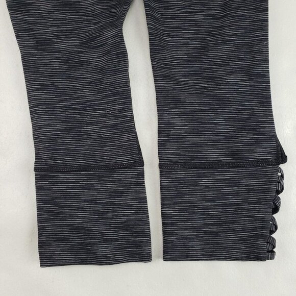 Athleta Mind Over Matter Crop Leggings Womens Small Space Dye Crisscross Capri - Picture 9 of 14